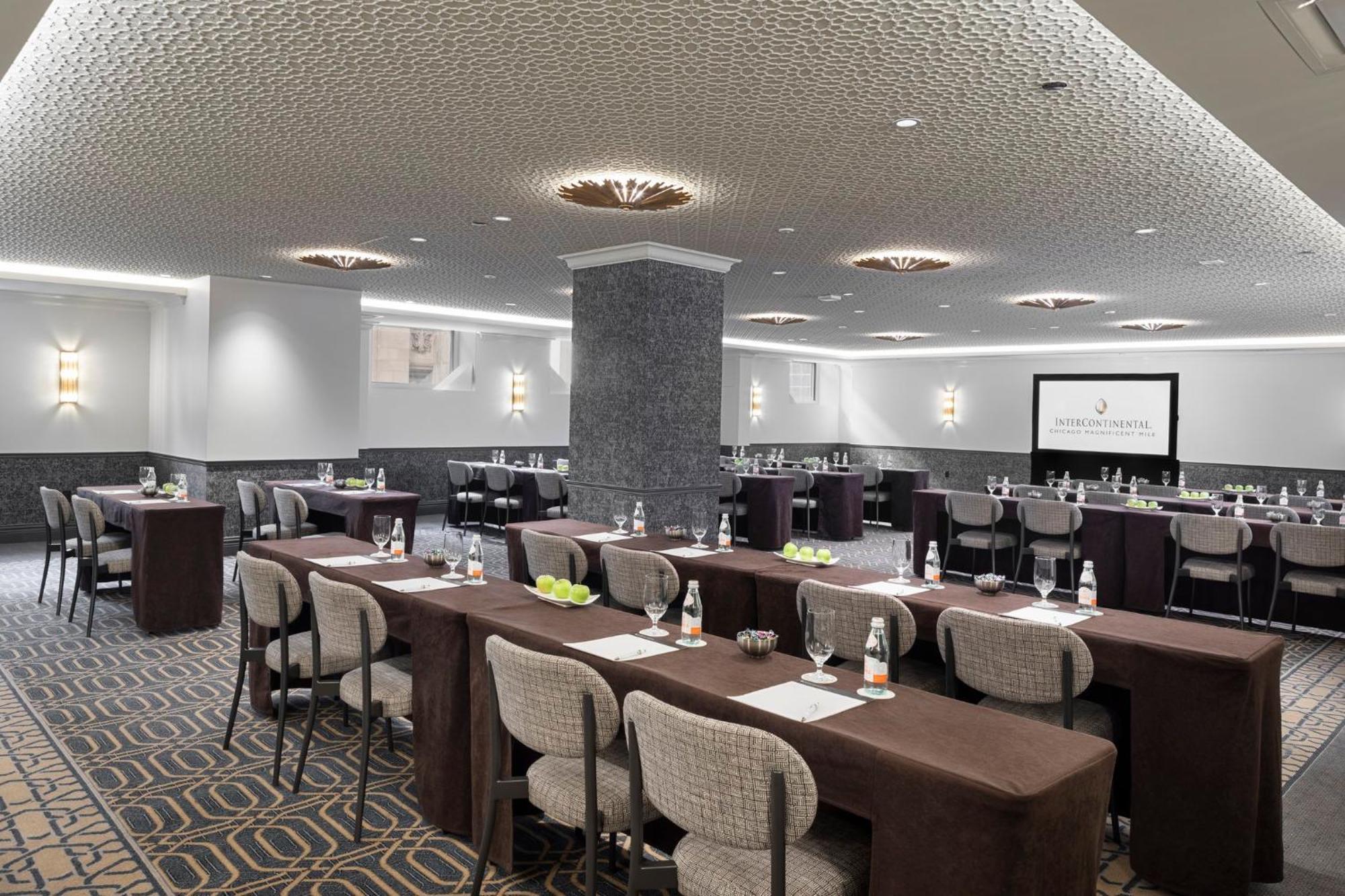 Hotel Intercontinental Chicago Magnificent Mile By Ihg Exterior foto